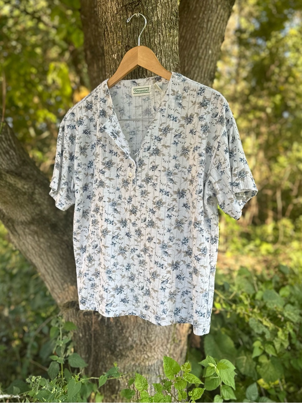 Vintage 90s Shenanigans Casual Short Sleeve Floral Henley Shirt Large